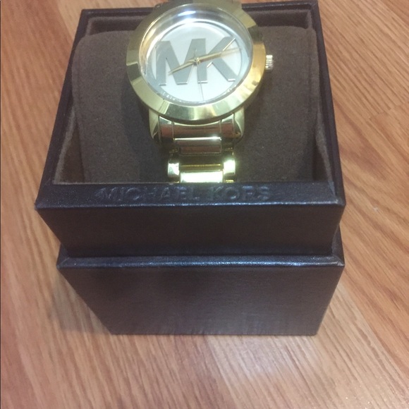 Authentic Michael Kors watch - Picture 3 of 8